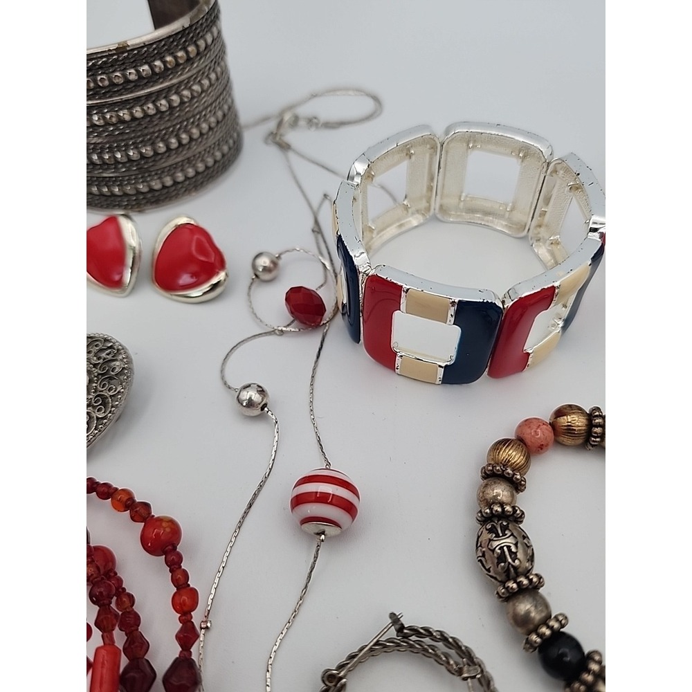 Vintage to Modern Costume Fashon Jewelry Lot Mixed Ethnic Beads 80s Charm Wear - Picture 13 of 16